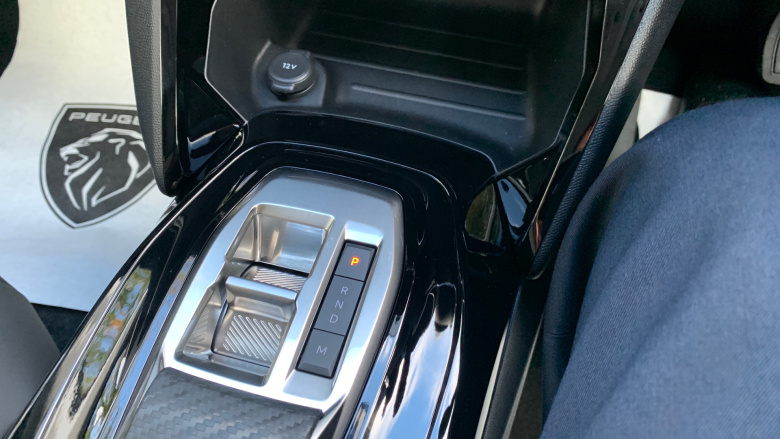 Peugeot 208 1.2 Hybrid 110 Allure 5dr e-DSC6 Petrol Hatchback